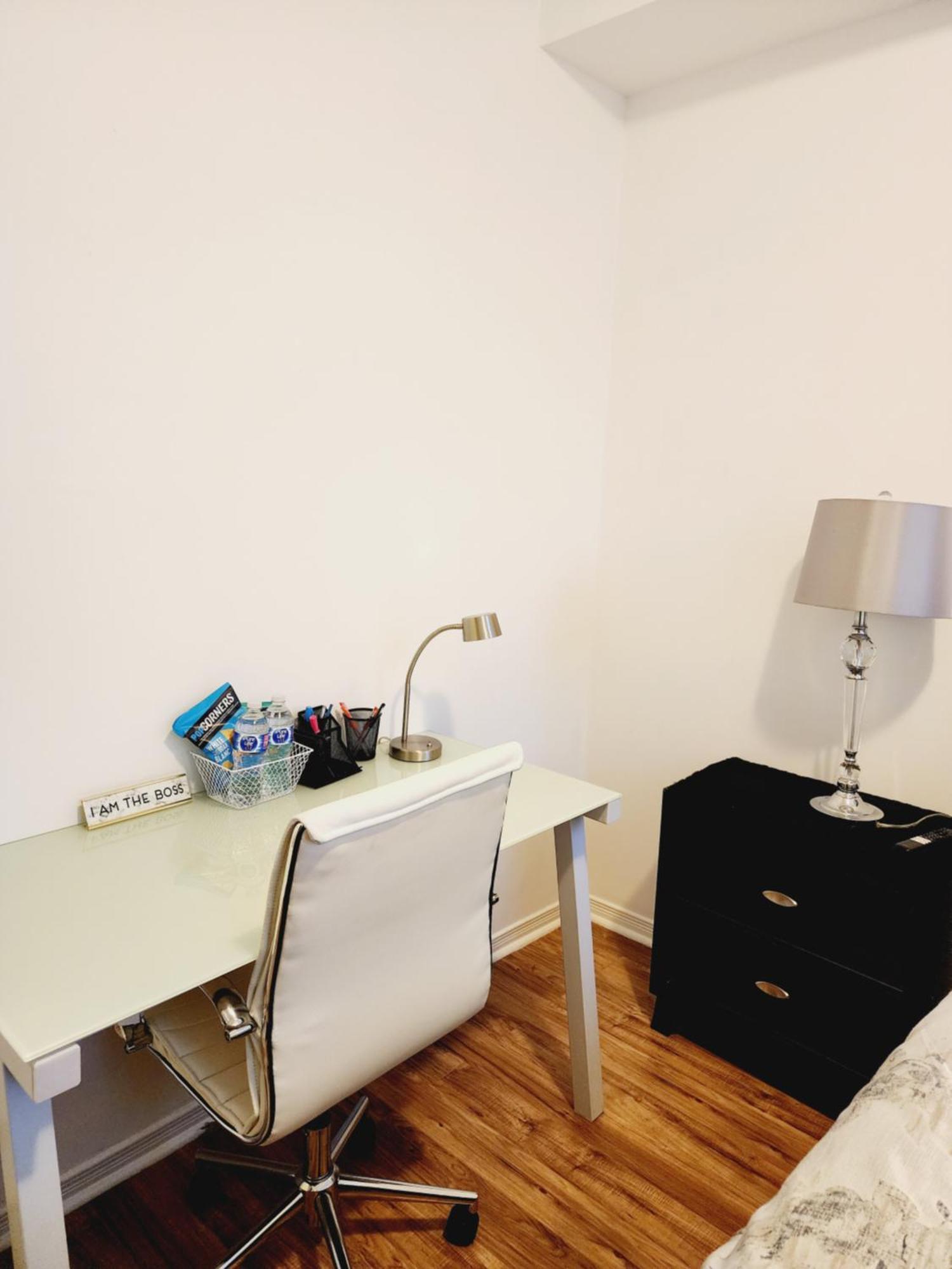 トロントBeautiful Townhouse Near Yorkdale Mall, Wilson Subwayアパートメント エクステリア 写真